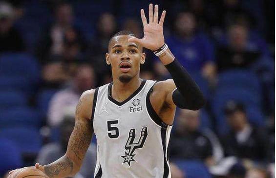 还展现了他 还展现了他